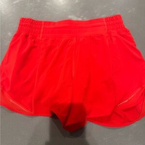 Lulu Hotty hot 4” shorts